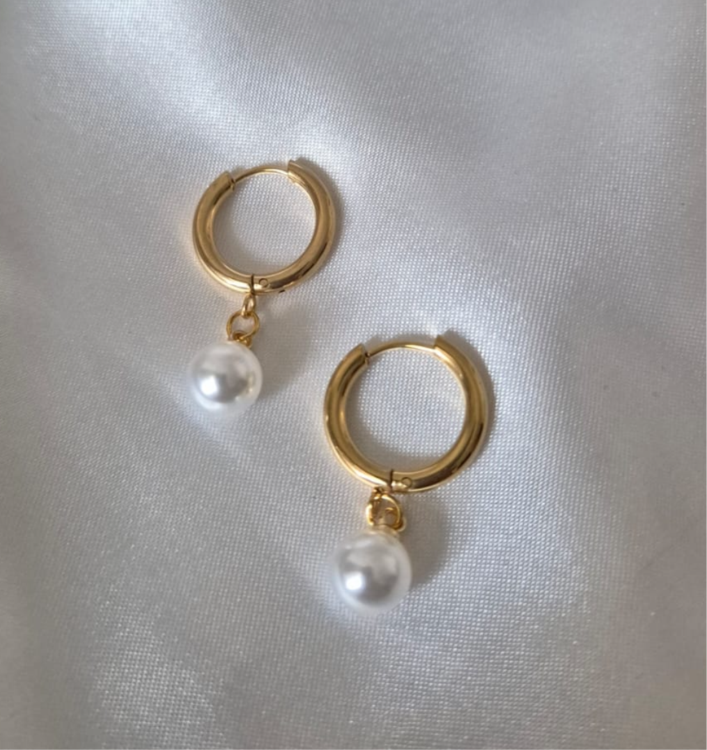 Pearl Earring