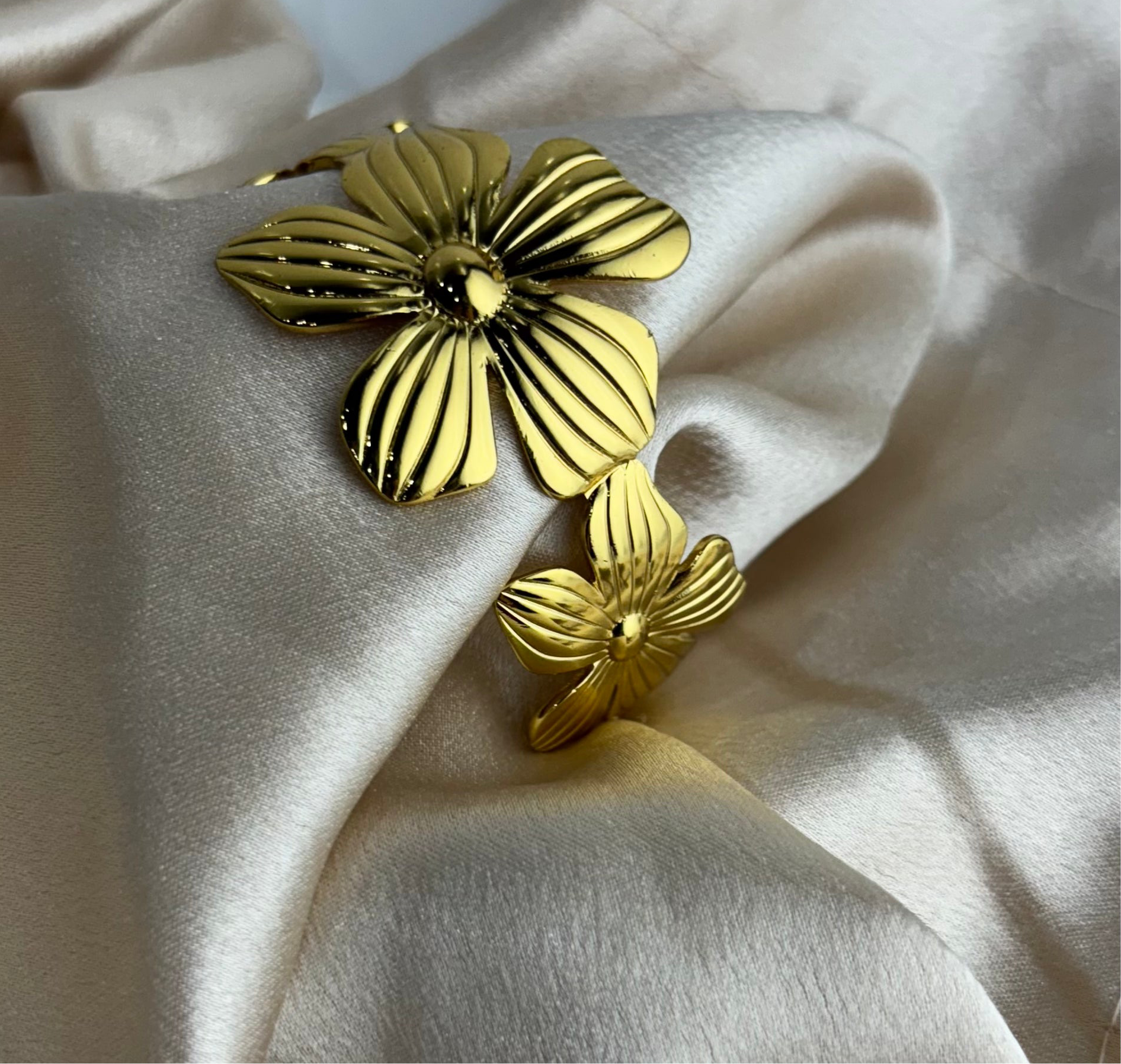 Flora Handcuff Bracelet