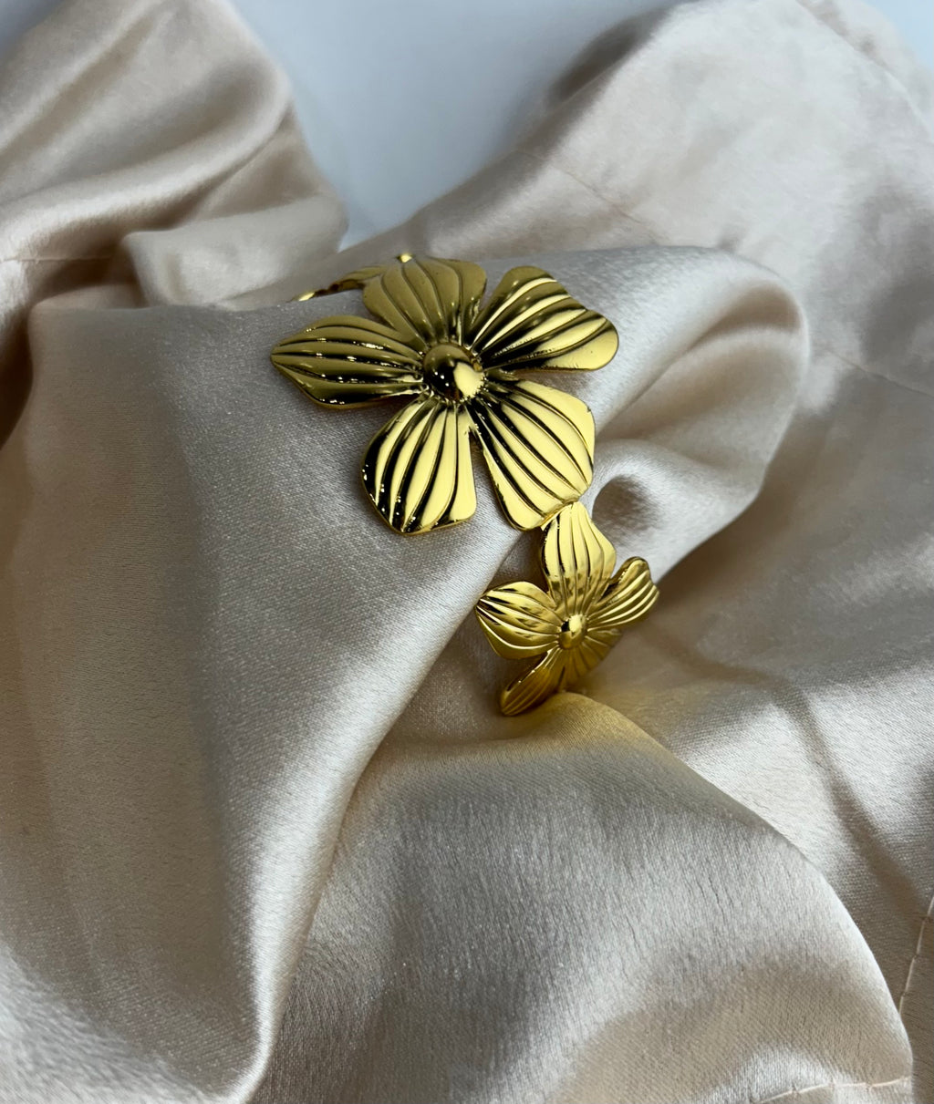Flora Handcuff Bracelet