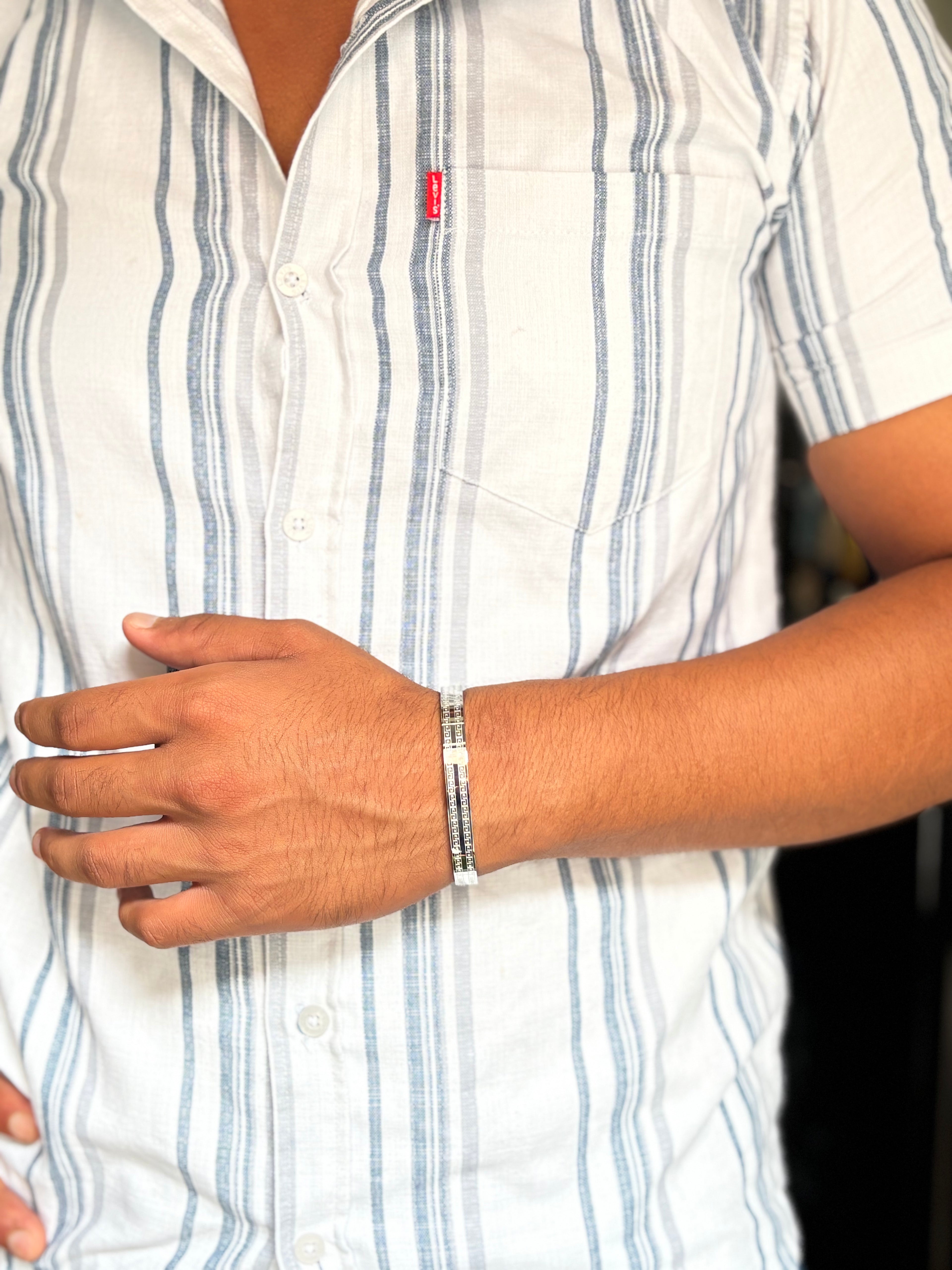 Broad kada