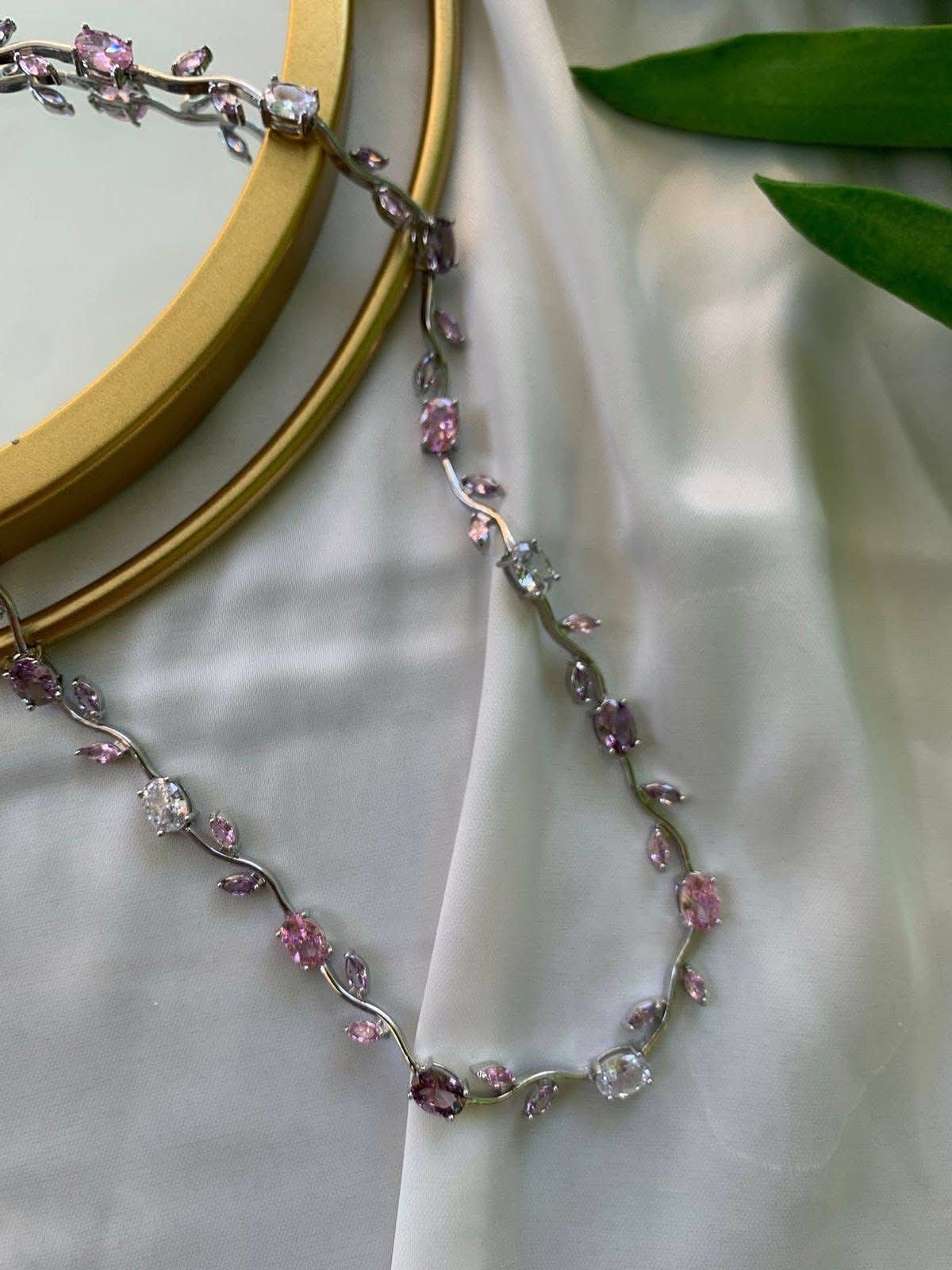 Tulip Necklace (Silver)