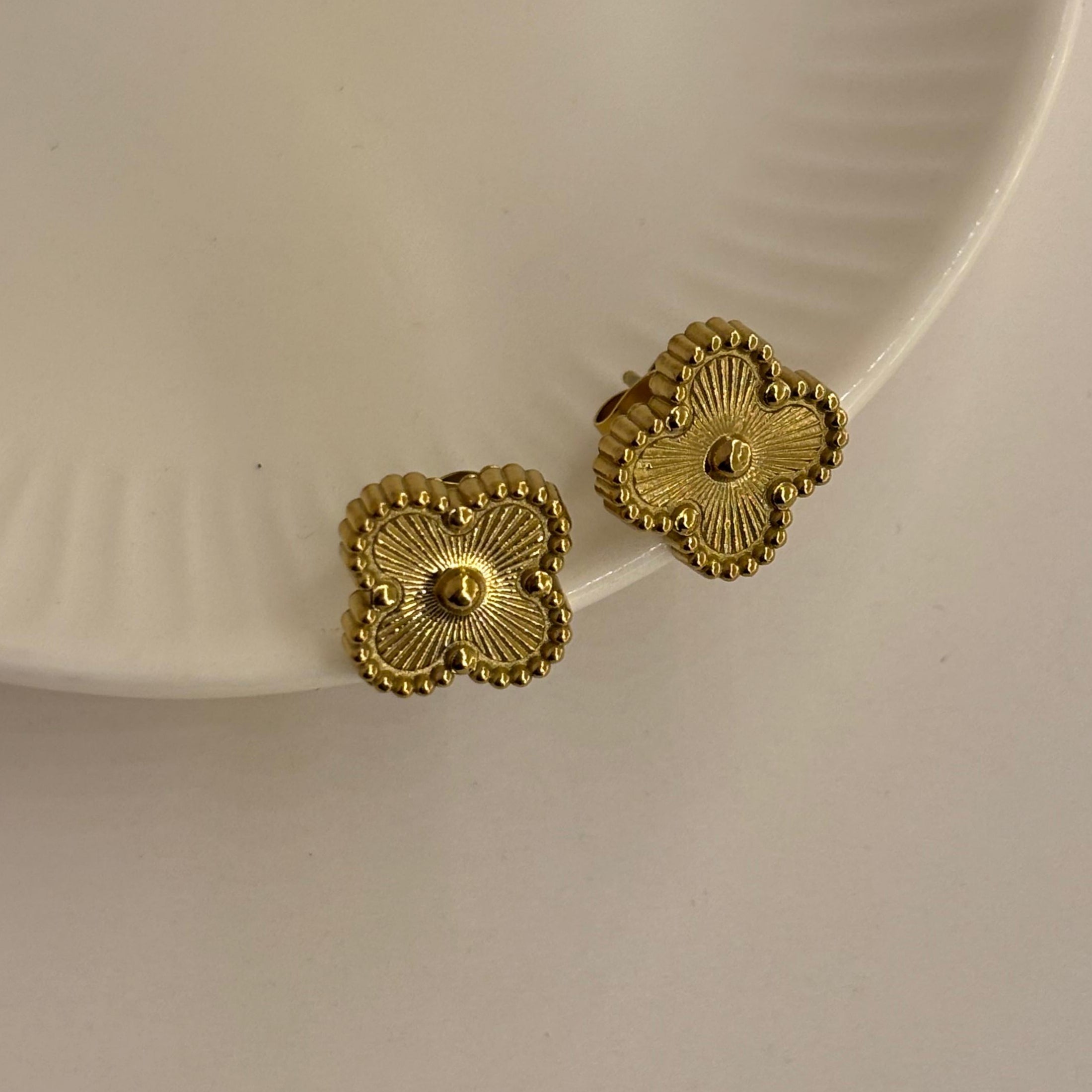 Cleef Earring