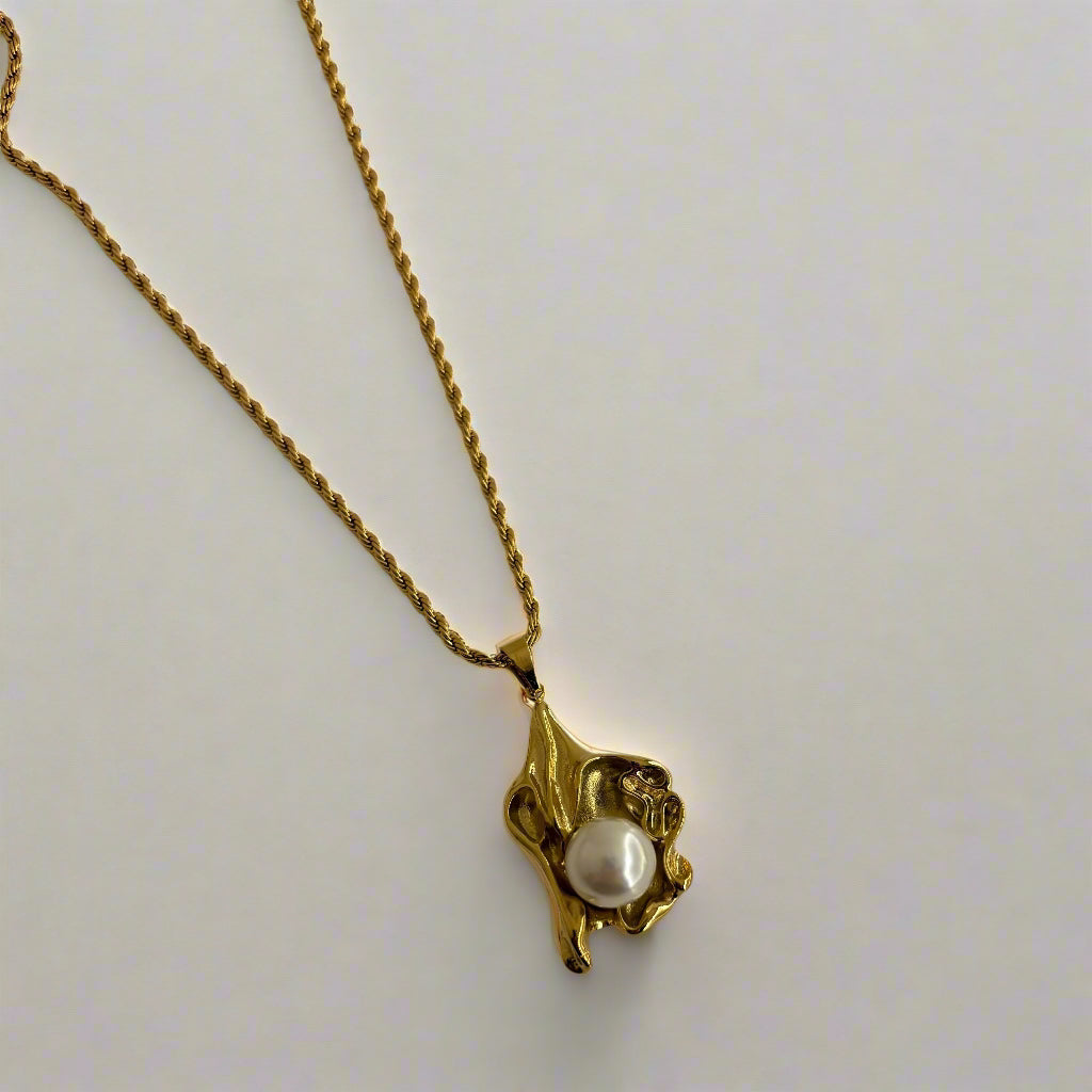 Gold & Pearl