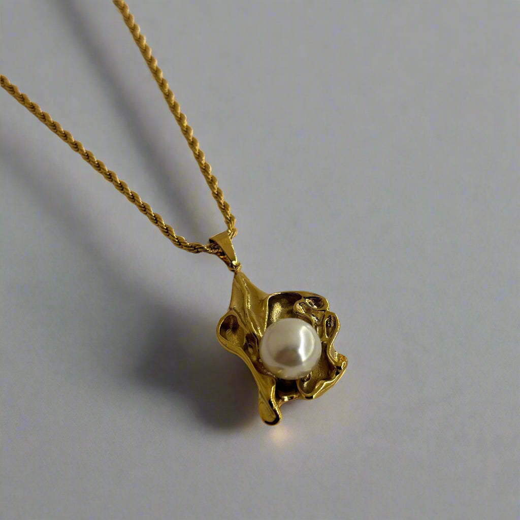 Gold & Pearl